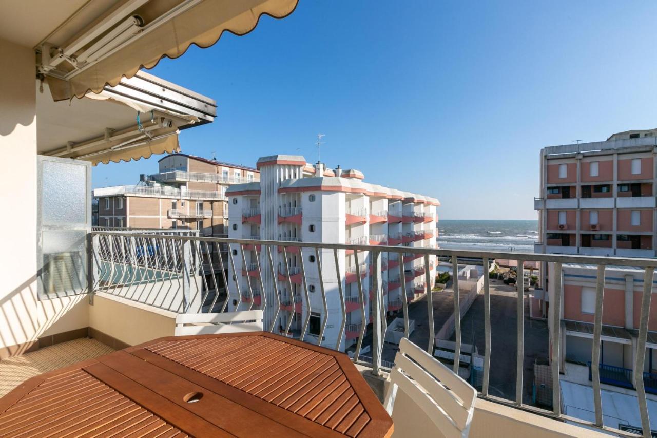 Residence Saint Nicholas Lido di Jesolo Buitenkant foto