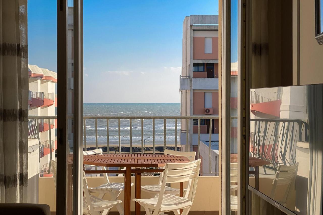 Residence Saint Nicholas Lido di Jesolo Buitenkant foto